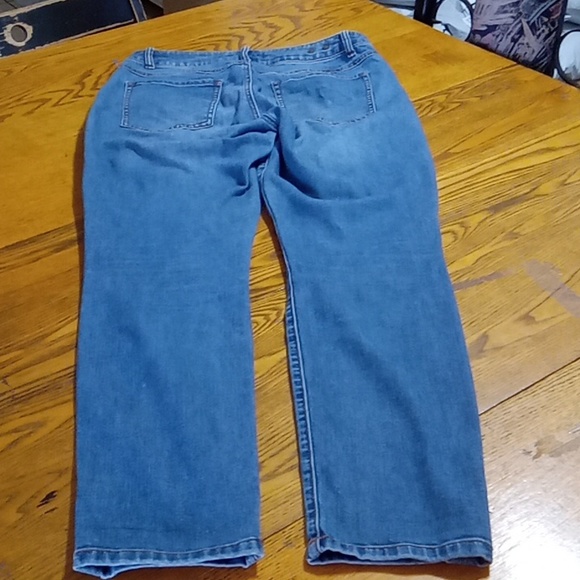 CABI Womens JEANS 10 DENIM Pants Used Preowned Faded Distressed Curvy Skinny - Picture 2 of 11